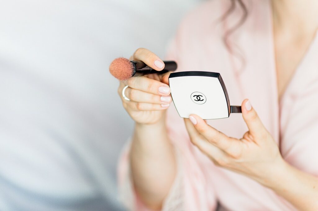 Rutinas de cuidado facial para pieles hormonadas: Guía definitiva para una piel radiante